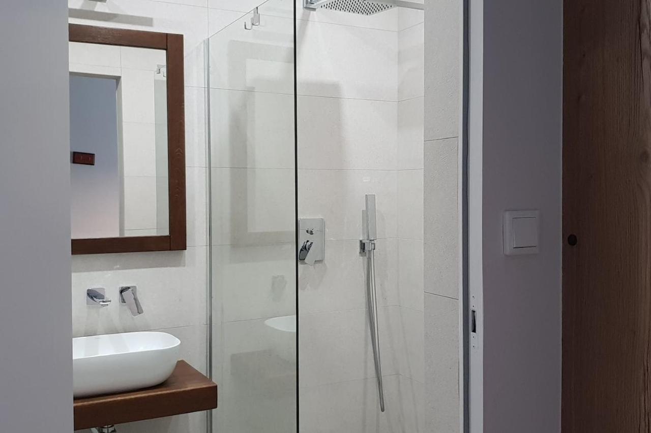 Boutique 108 - Old City, Luxury Apt. With A Garage Krakow Luaran gambar